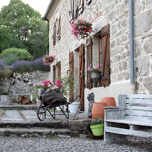 La Belle âme Couette-café Saint-Priest-des-Champs